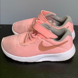 Toddler girls Nike sneakers size 10